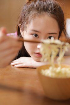 伦理全身按摩精油